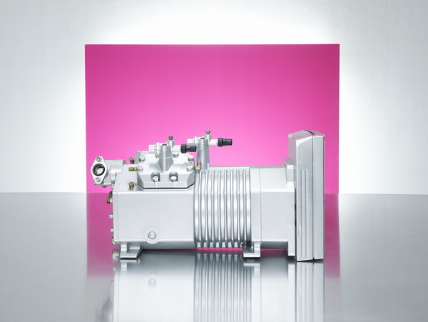 produktfotografie im studio modern industriefotografie motorblock