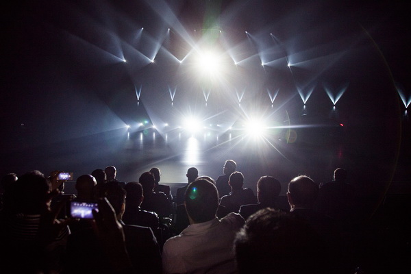produktfotografie im studio modern industriefotografie motorblock